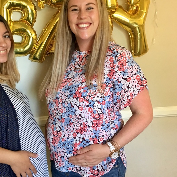 Loft Floral Blouse - Picture 2 of 5